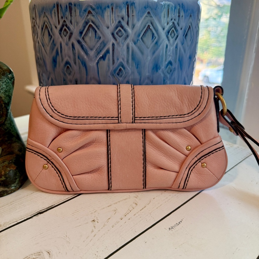 Juicy Couture | Vintage Y2K Pink Leather Wristlet, Gold Accents - Picture 4 of 13
